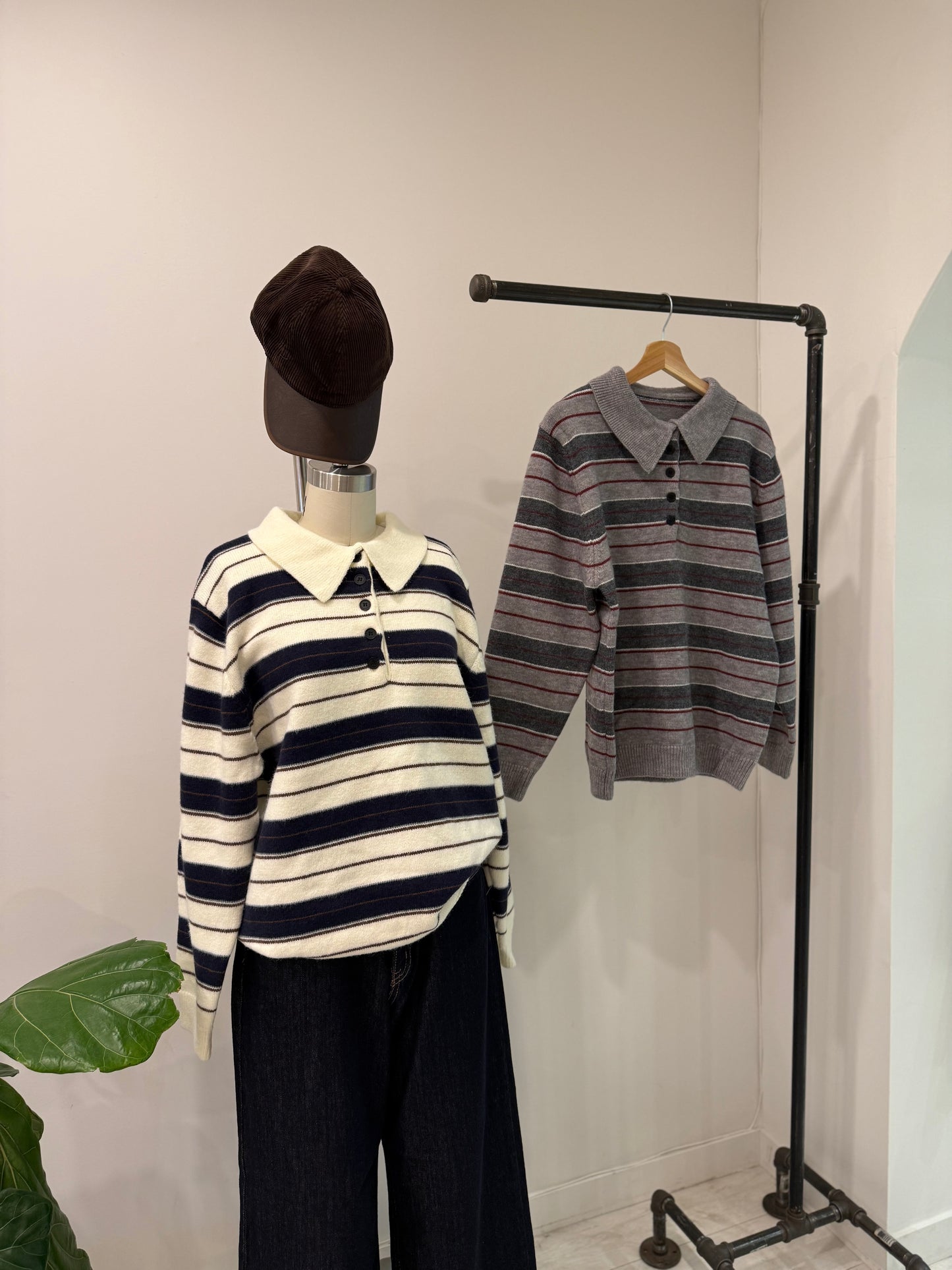 DINDA Stripe collar sweater