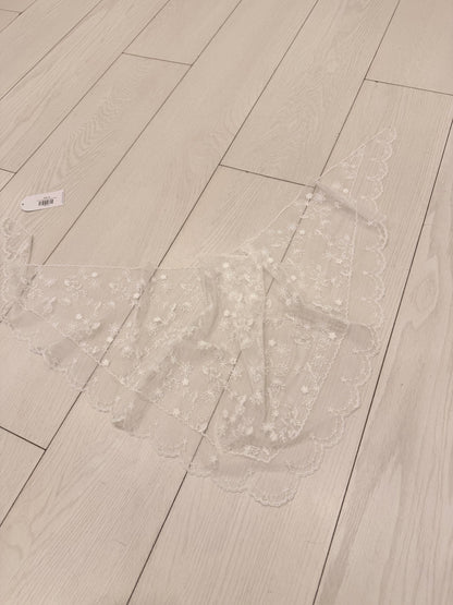 HUE Large triangle scarf