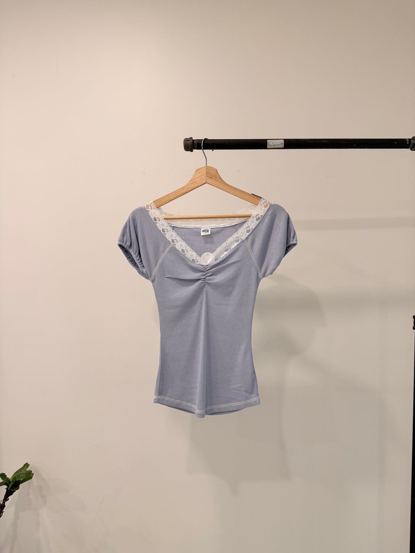 DAPHNE Lace trim top