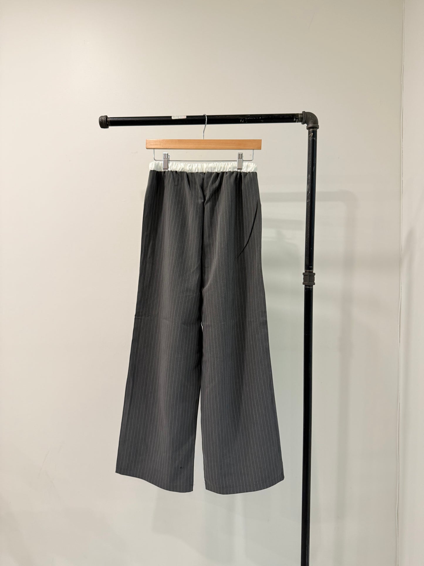 TREDA Pin-striped trousers