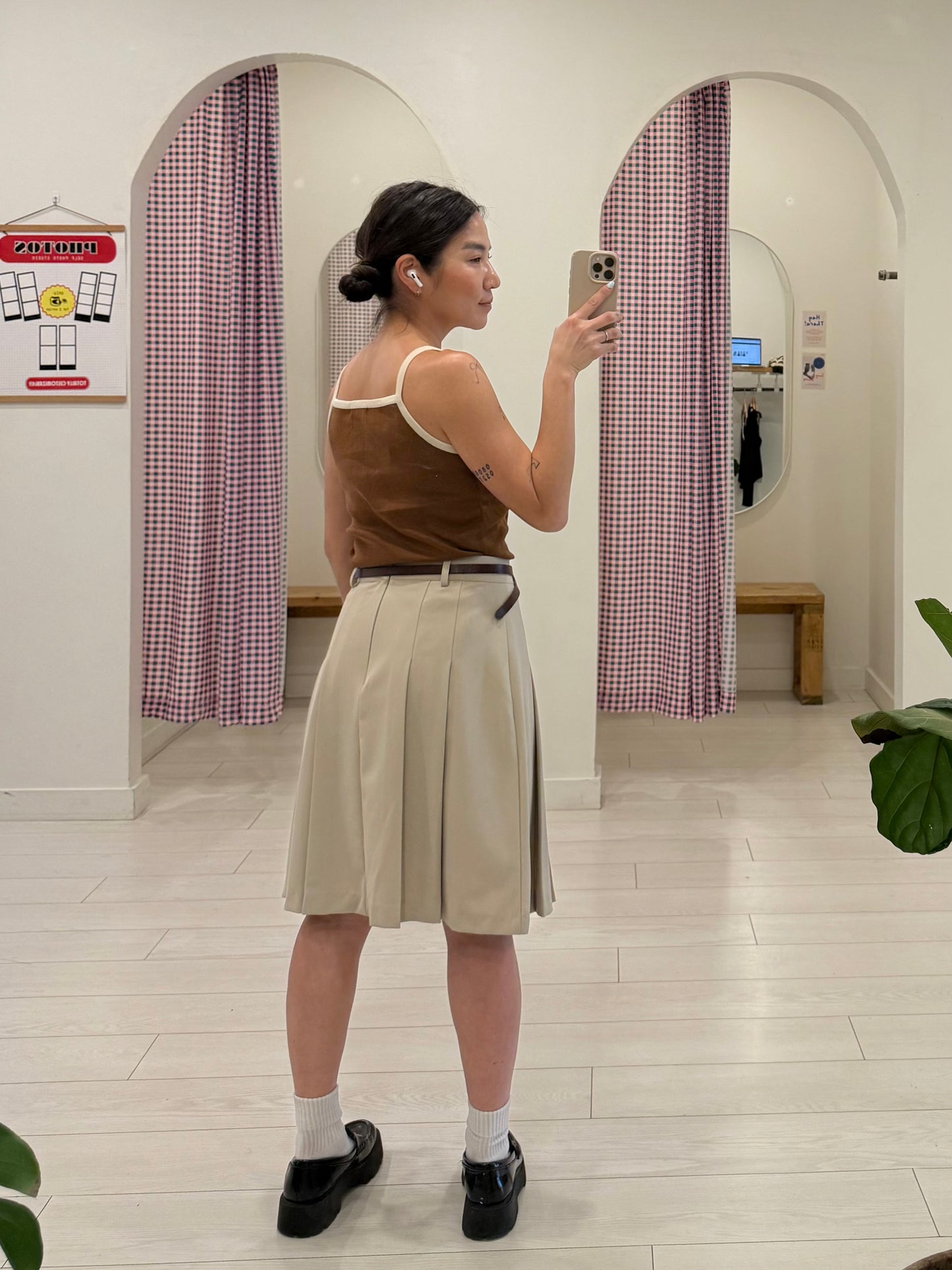 HEENA Pleated midi skirt