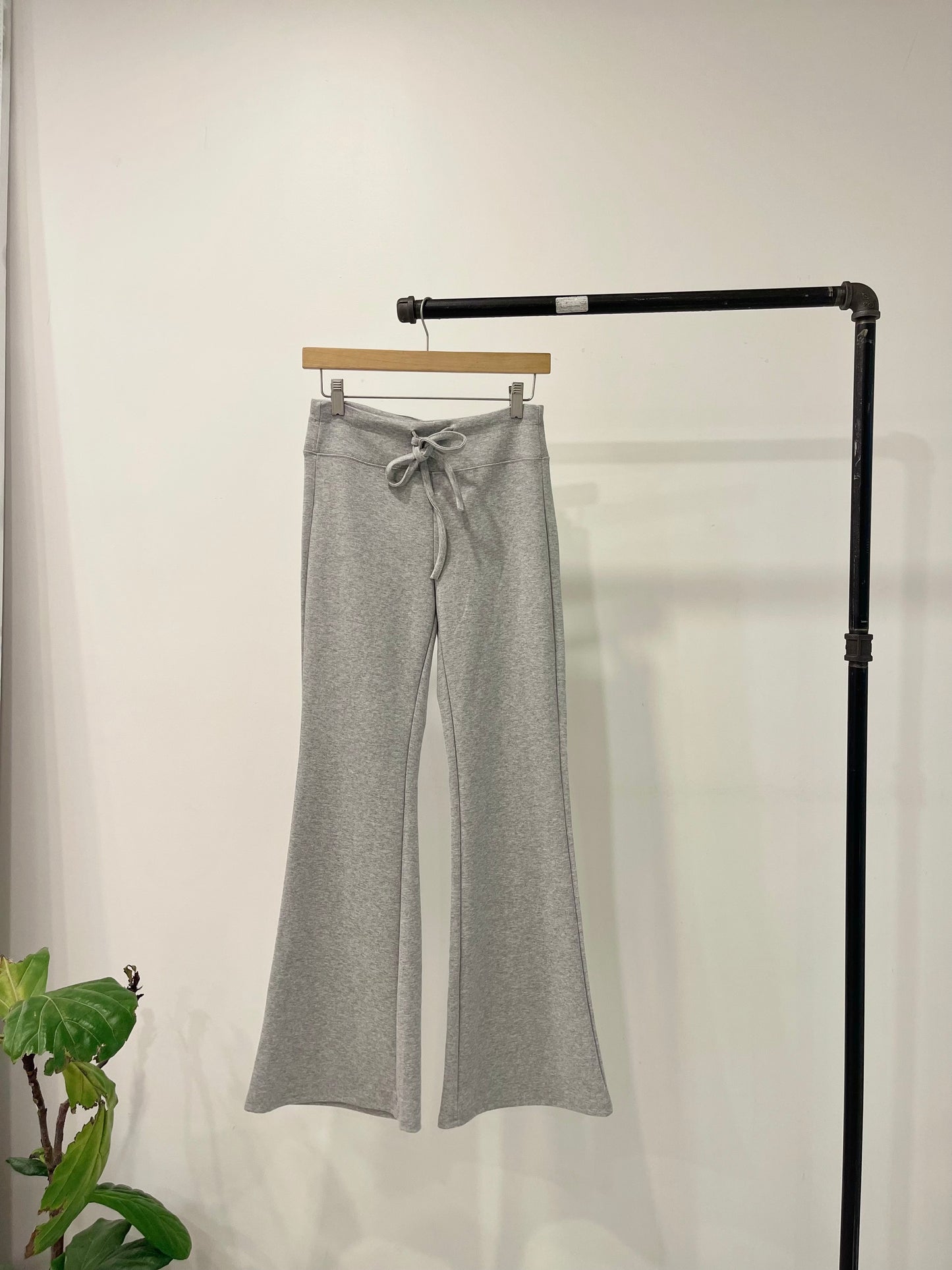 PHOEBE Low-rise bootcut lounge pants