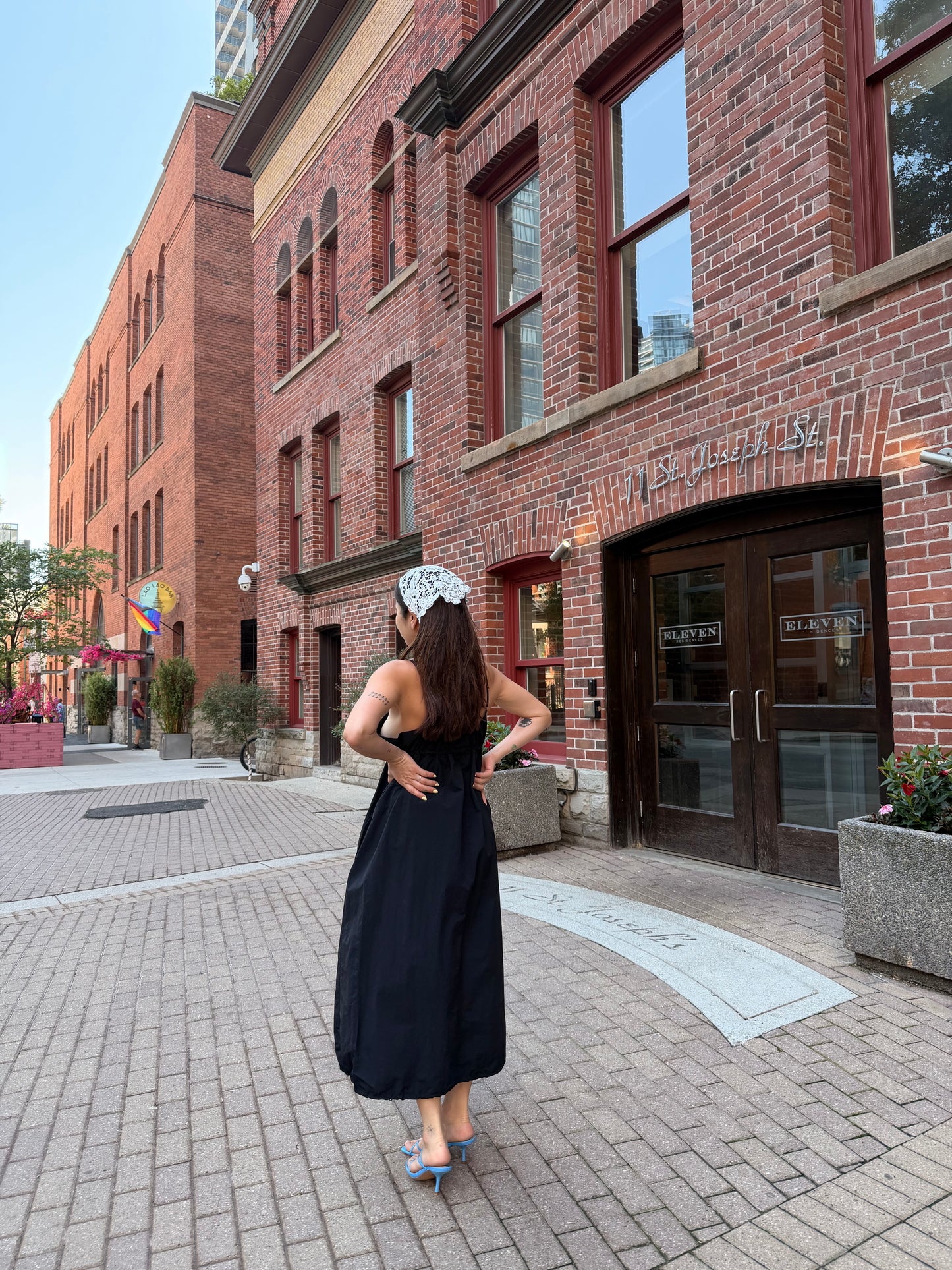 ELODIE Shirred maxi dress