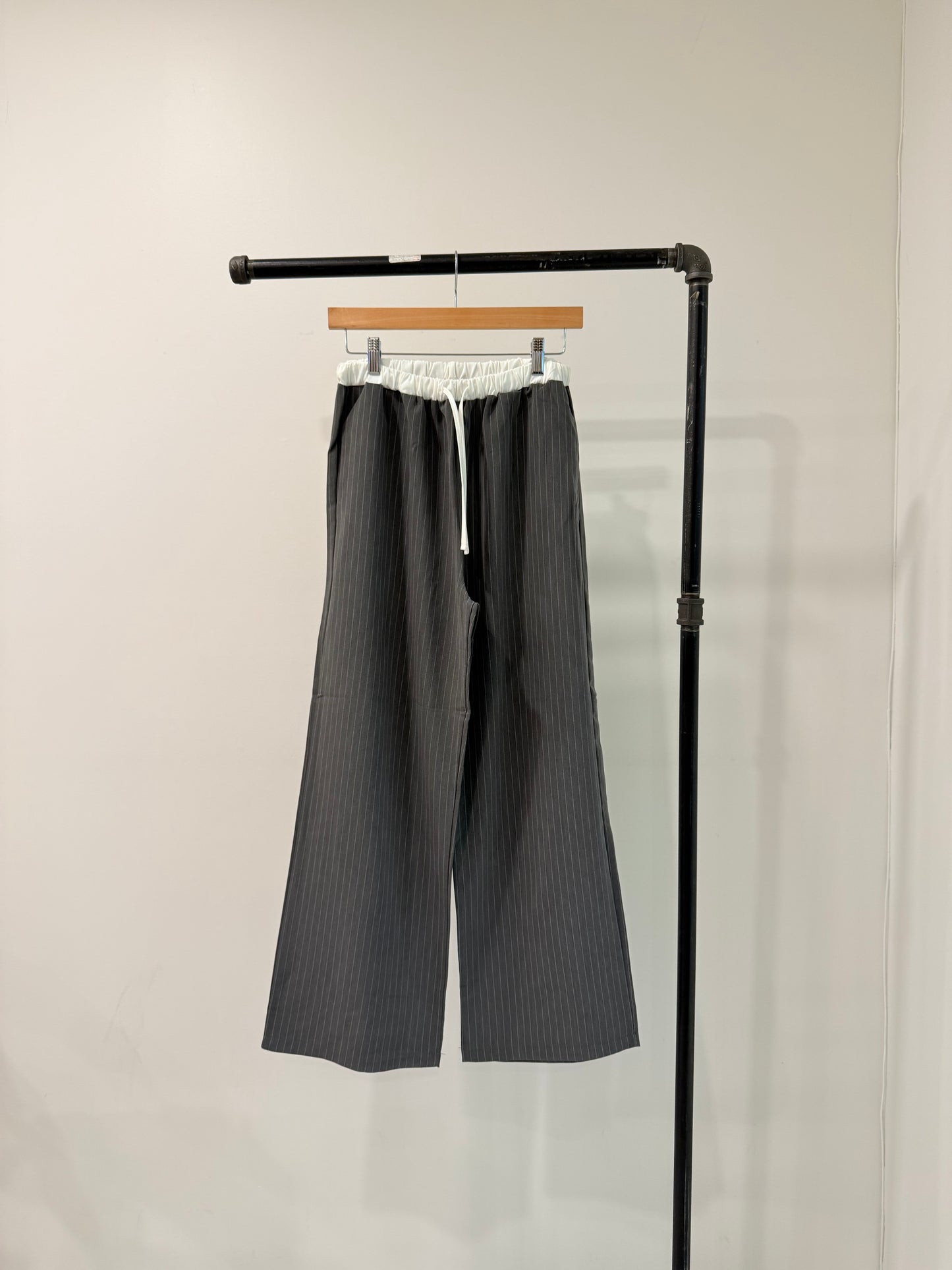 TREDA Pin-striped trousers