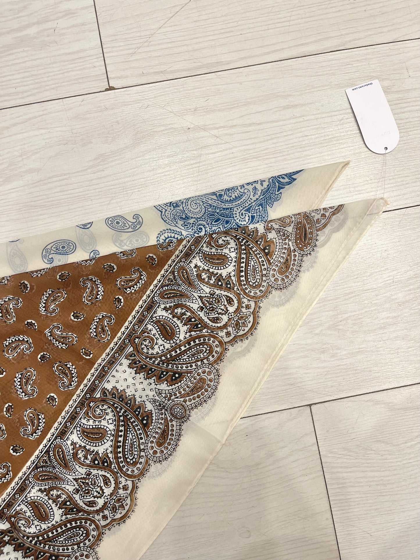 TILDA Large paisley scarf