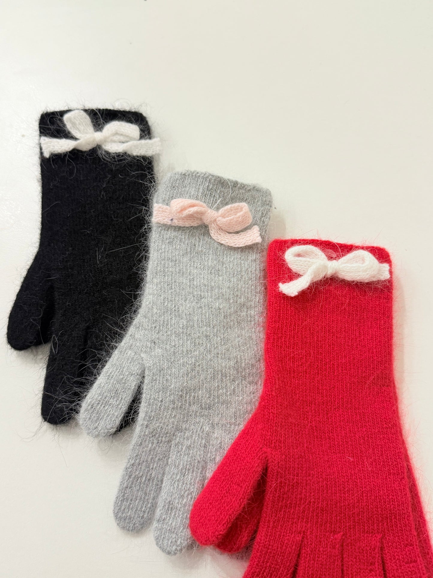 BETTA Bow angora gloves