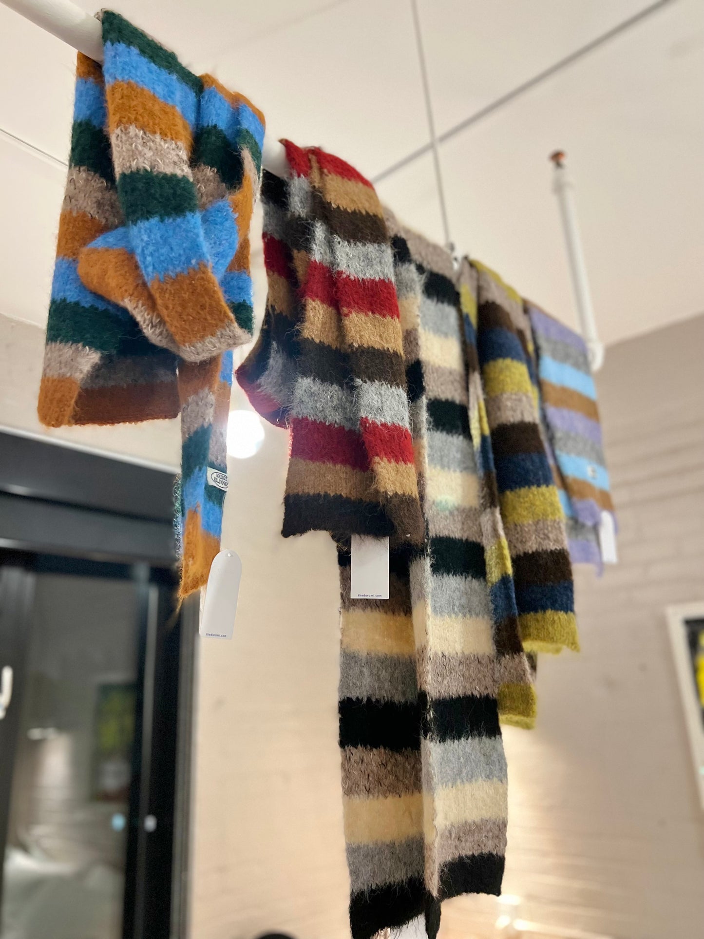 IMAGINE Fuzzy stripe scarf