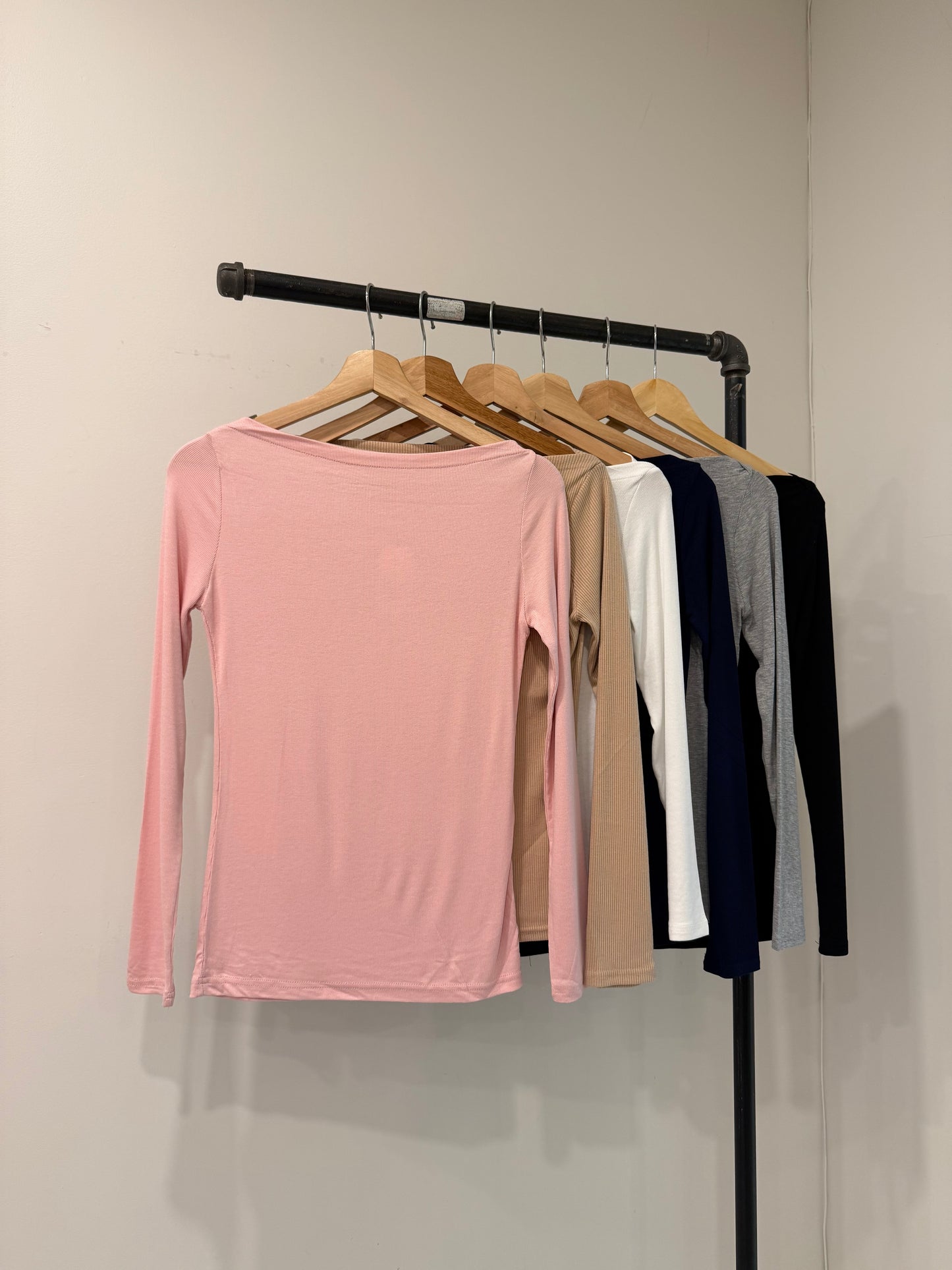 SHEENA Boatneck top