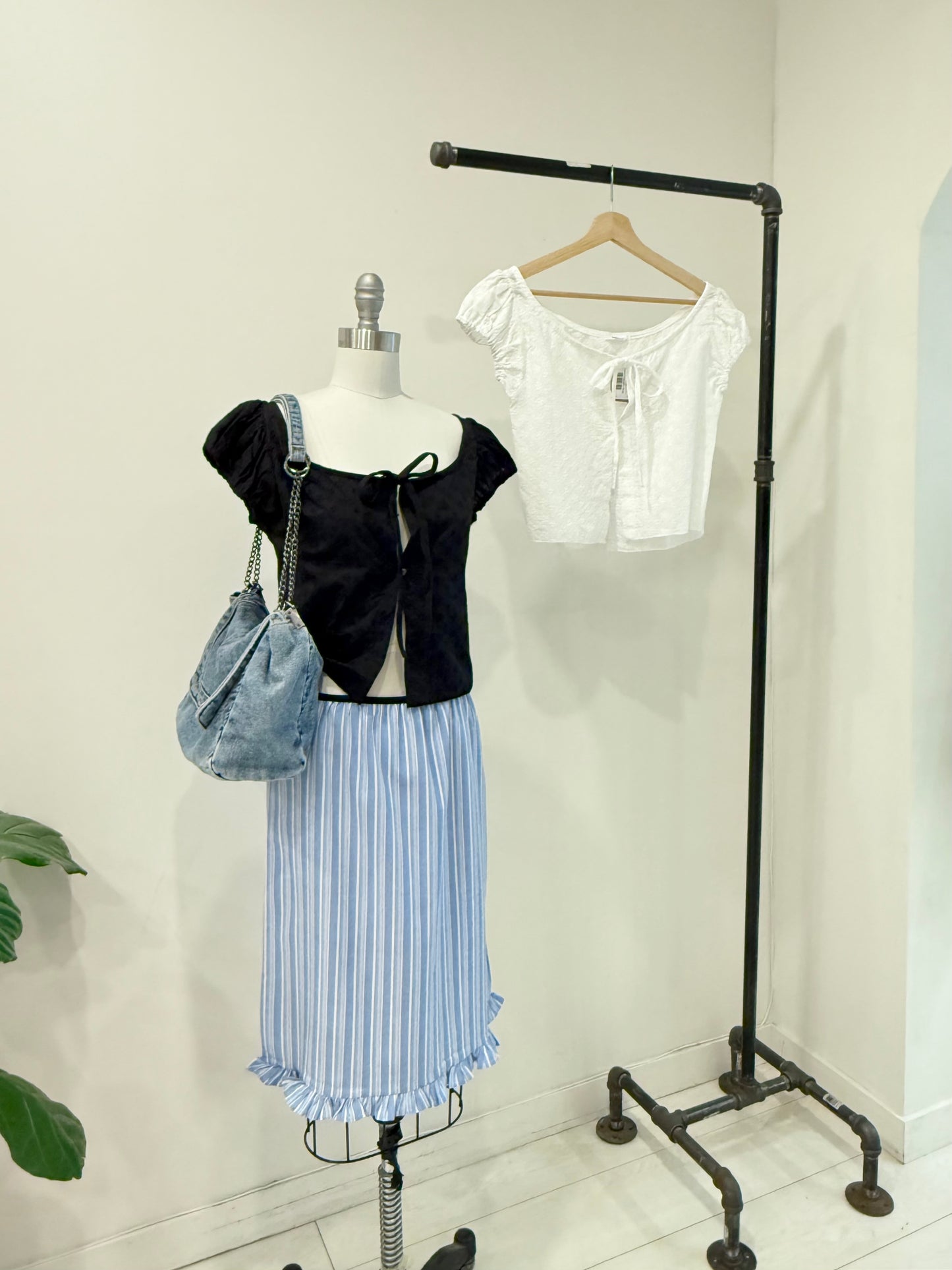 SING Eyelet shirt