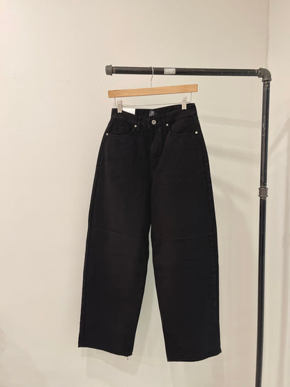 PANE Wide legged jeans