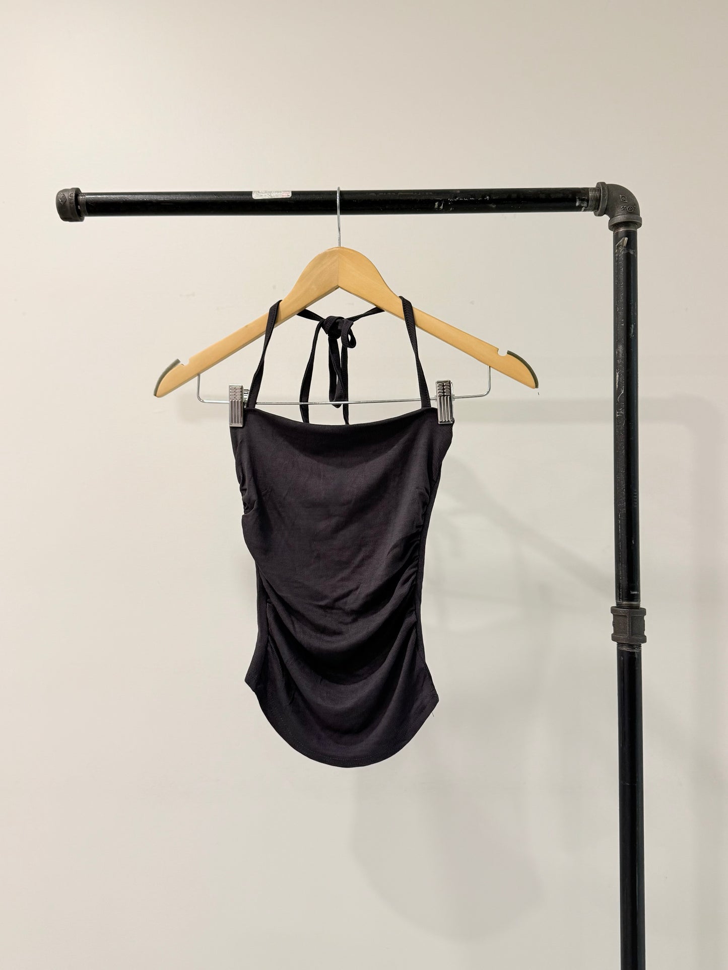 ARI Ribbed halter top