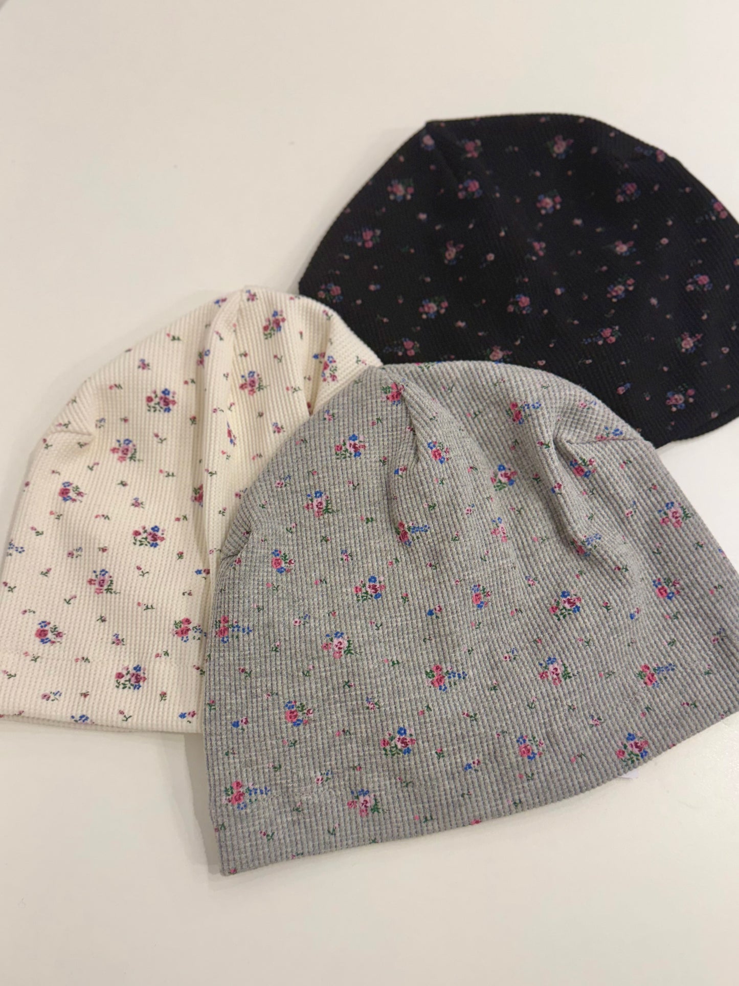 TOLD Flower beanie