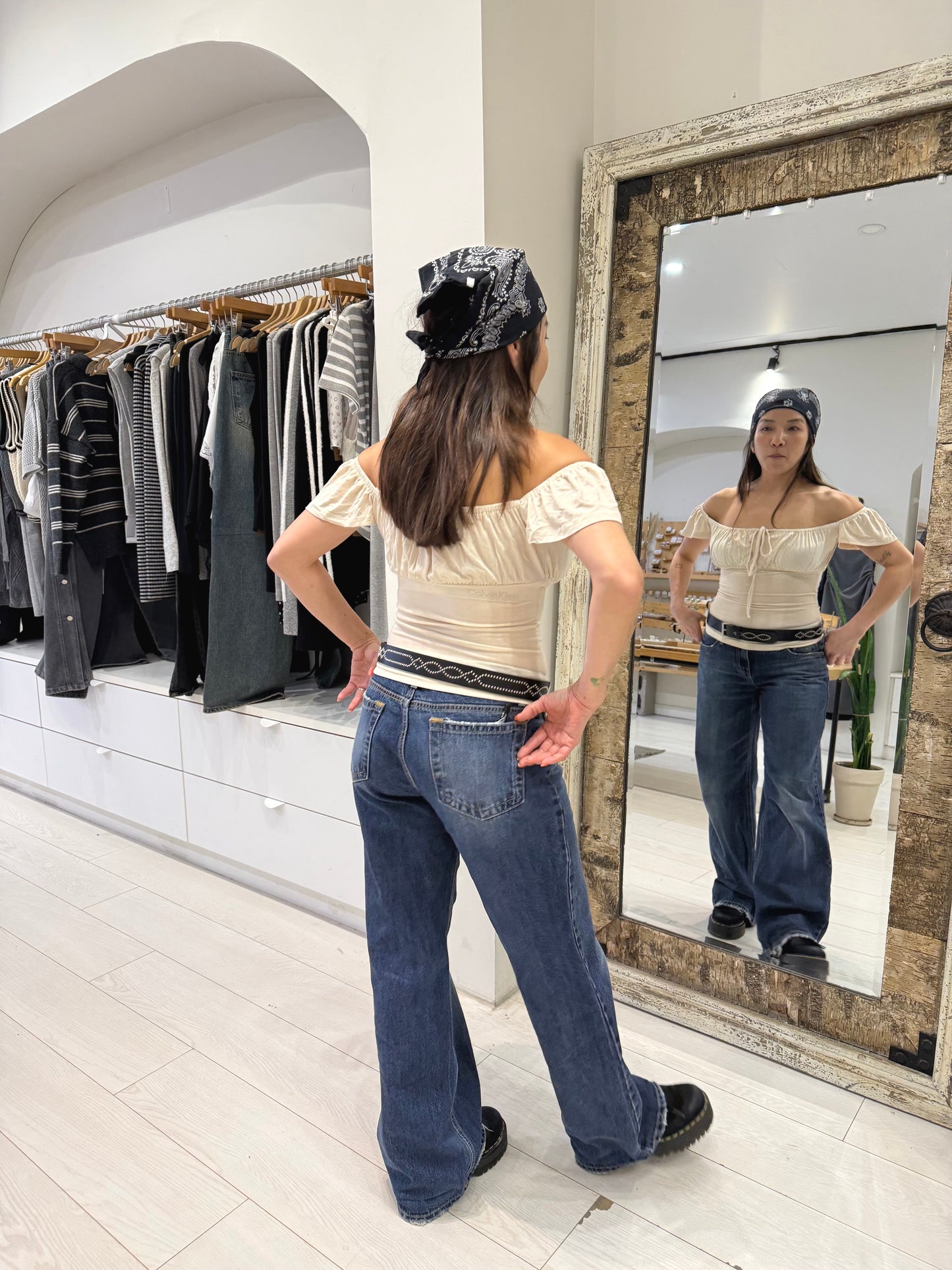 NOA Front tie frill top