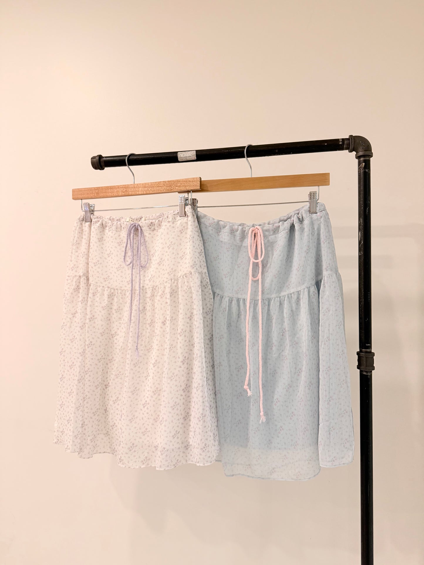 PRIYA Floral skirt
