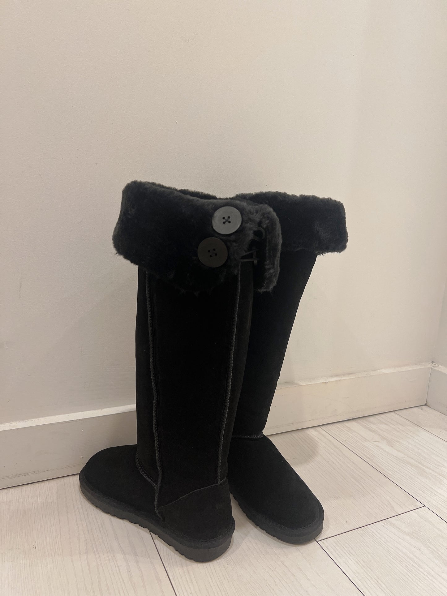 NELLA Knee high sherpa boots