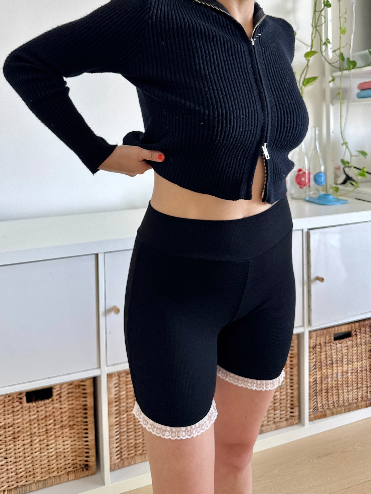 MAY Lace trim shorts