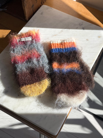 GINJA Fuzzy mittens