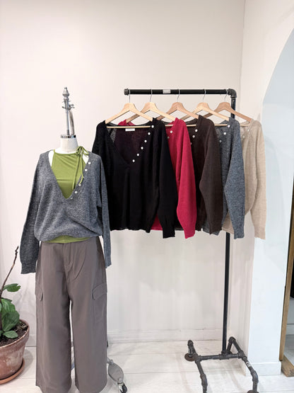 AGATHA Wool V-neckline sweater