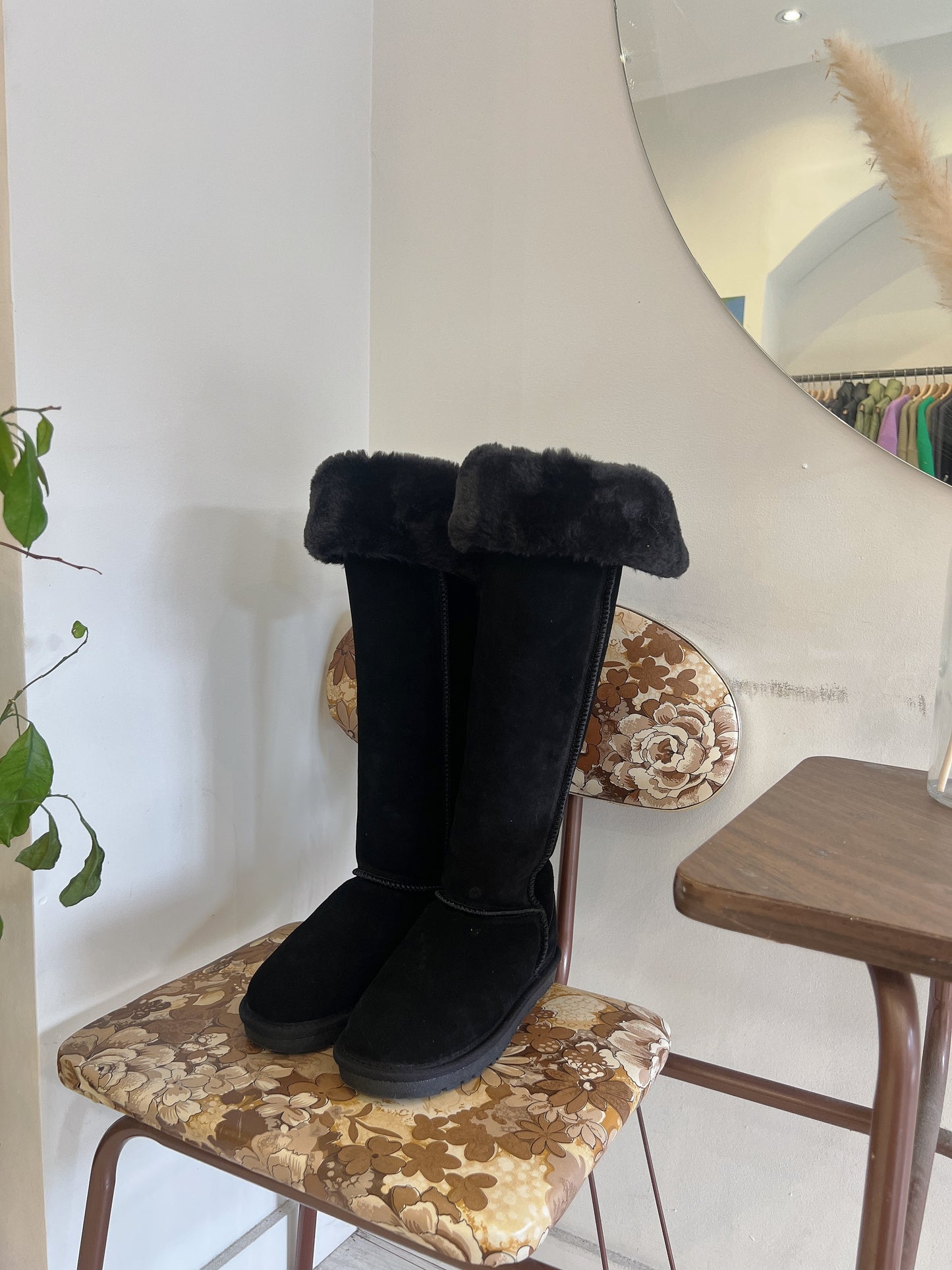 NELLA Knee high sherpa boots