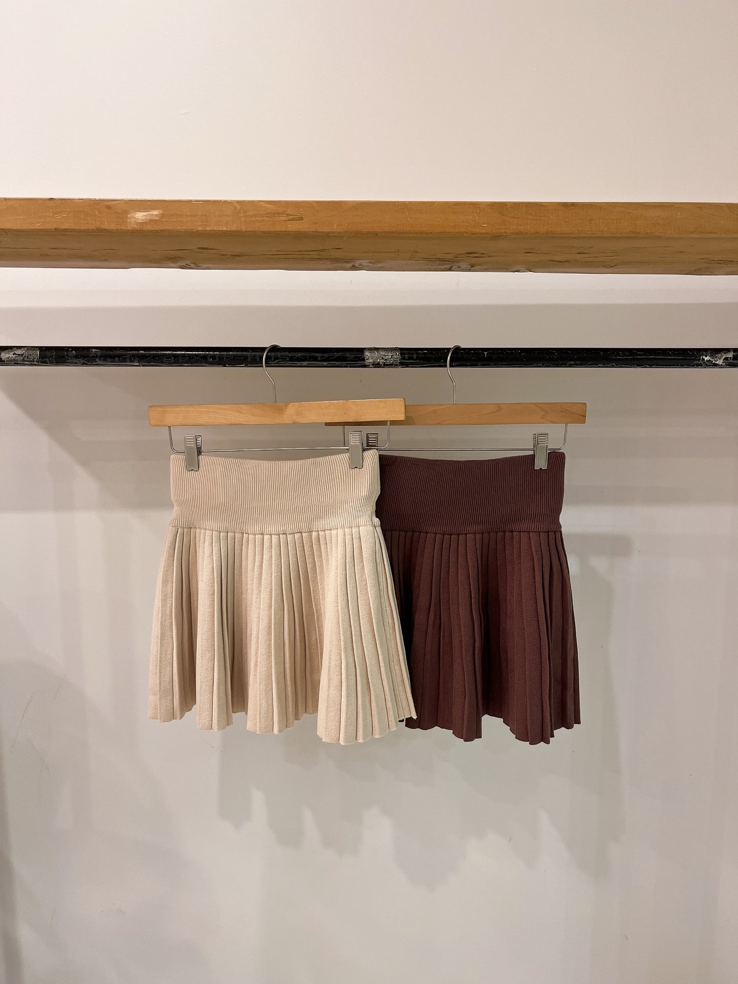 PERRIO Pleated knit skirt