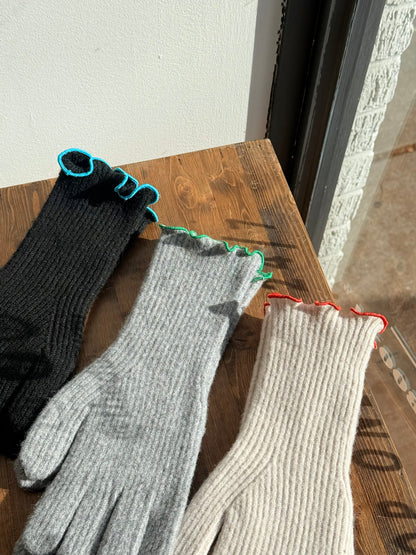 OVER Lettuce hem gloves