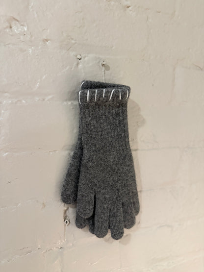 JUNA Stitch gloves