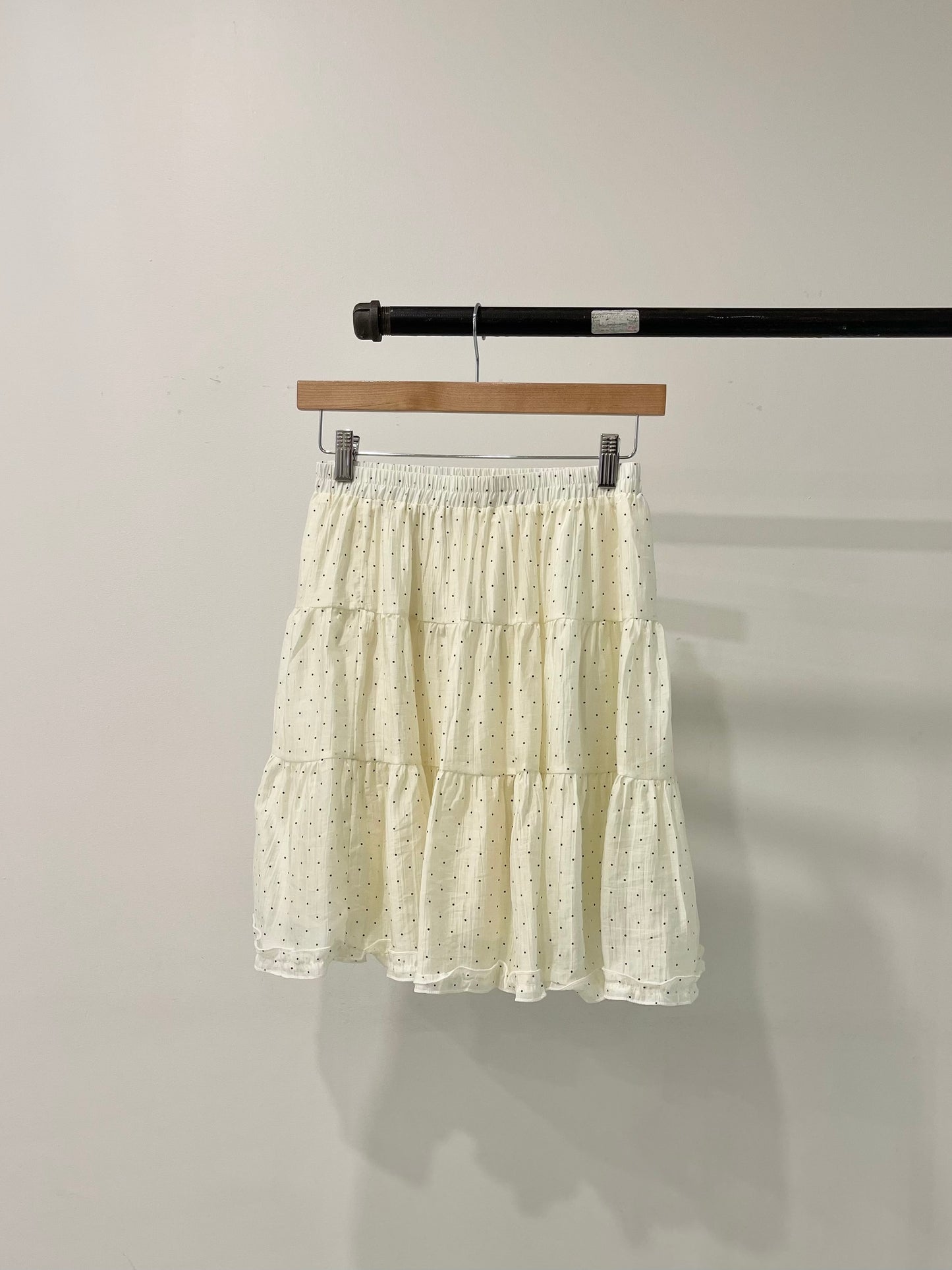 AIRY Polkadot tiered skirt