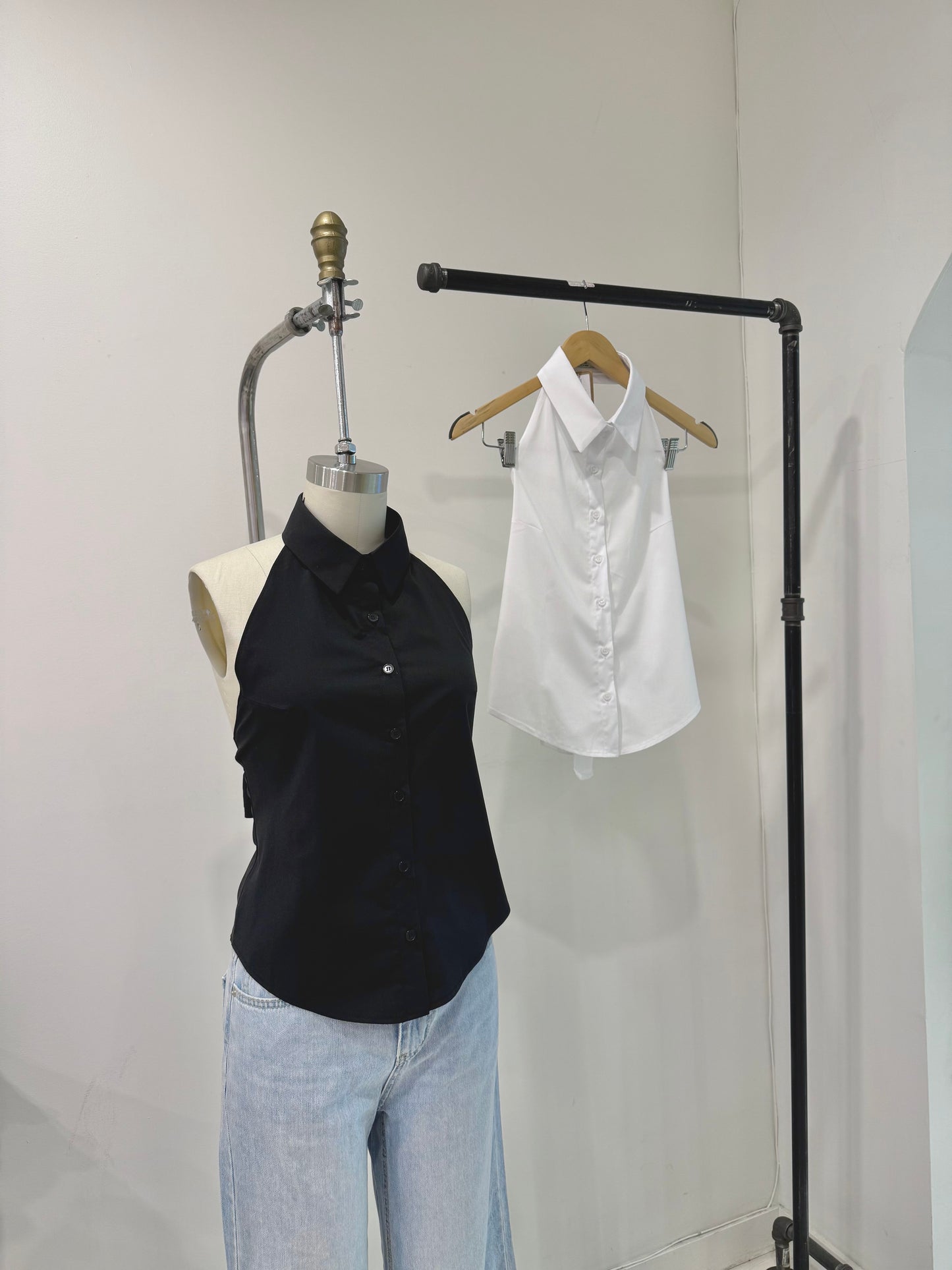DASHA Backless halter shirt