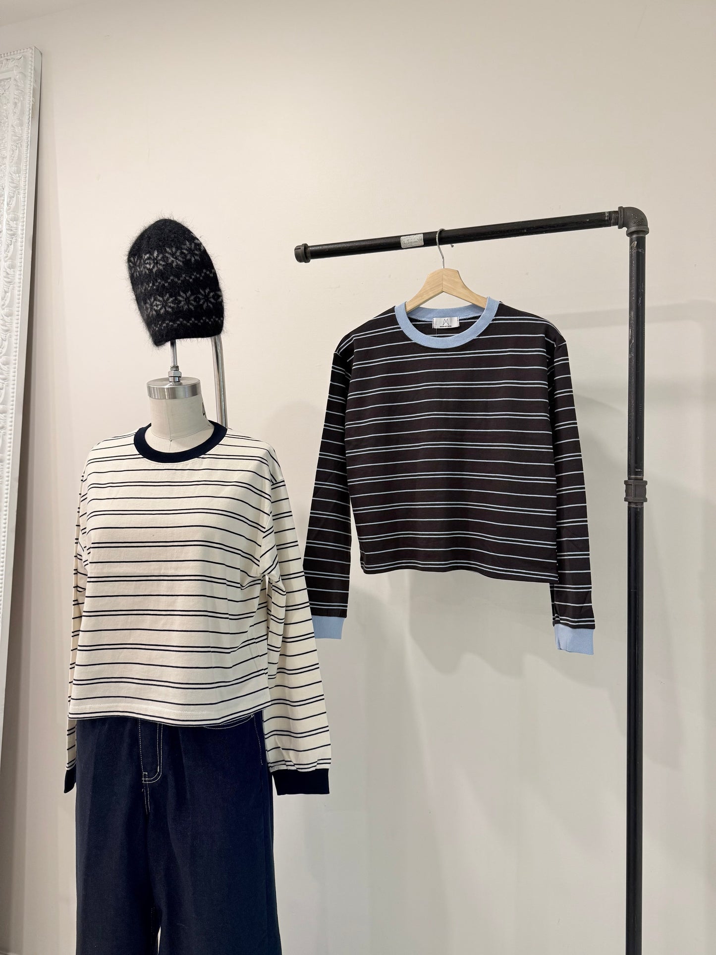 DOWN Striped long sleeve tee