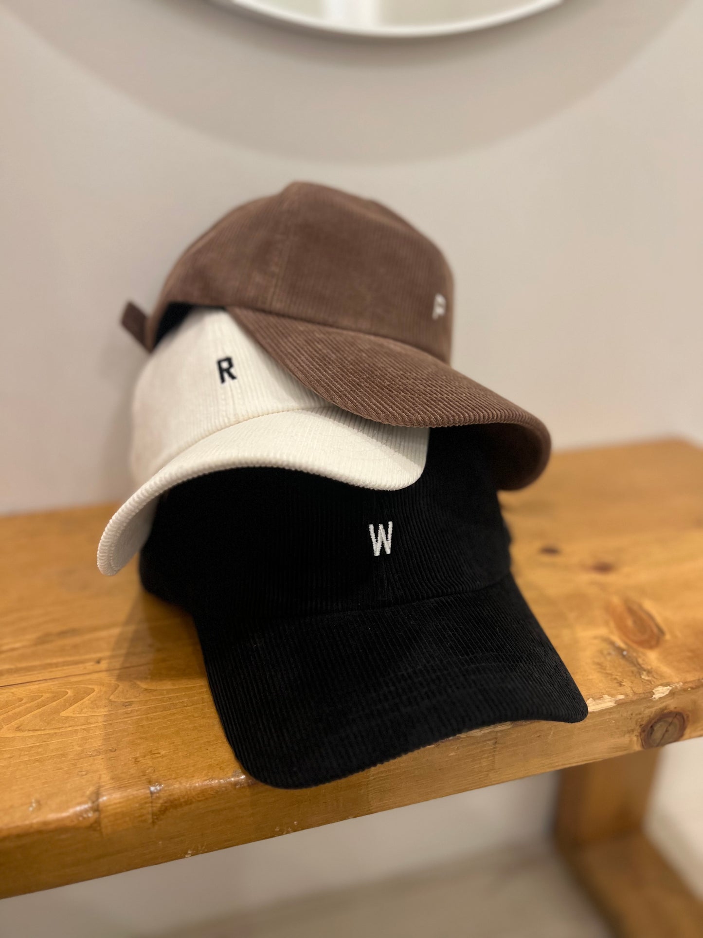 VARO Initial corduroy cap