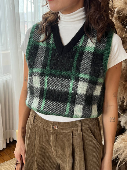 TIBY Plaid sweater vest