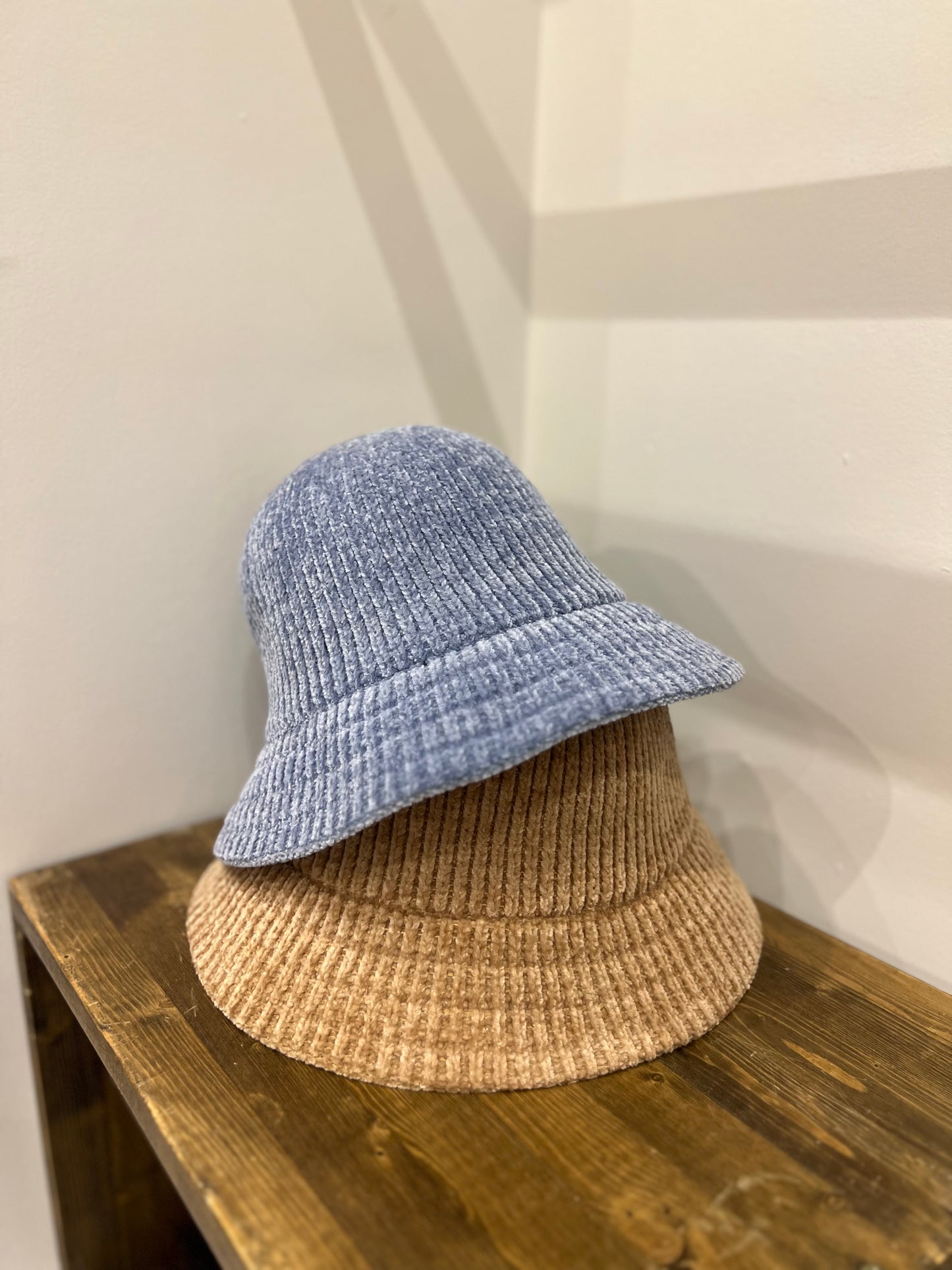 YOFIN Velour bucket hat