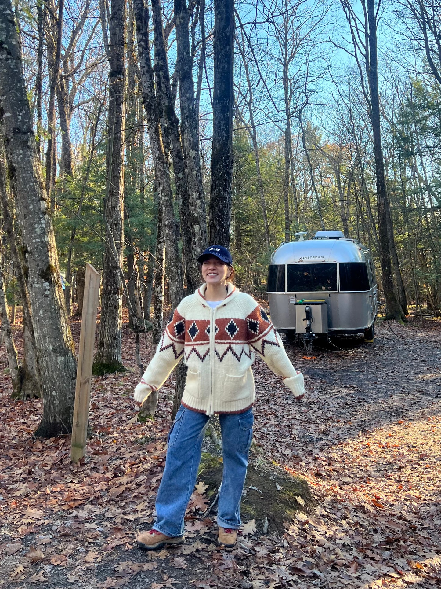 GOLDEN Heavy zip-up sweater