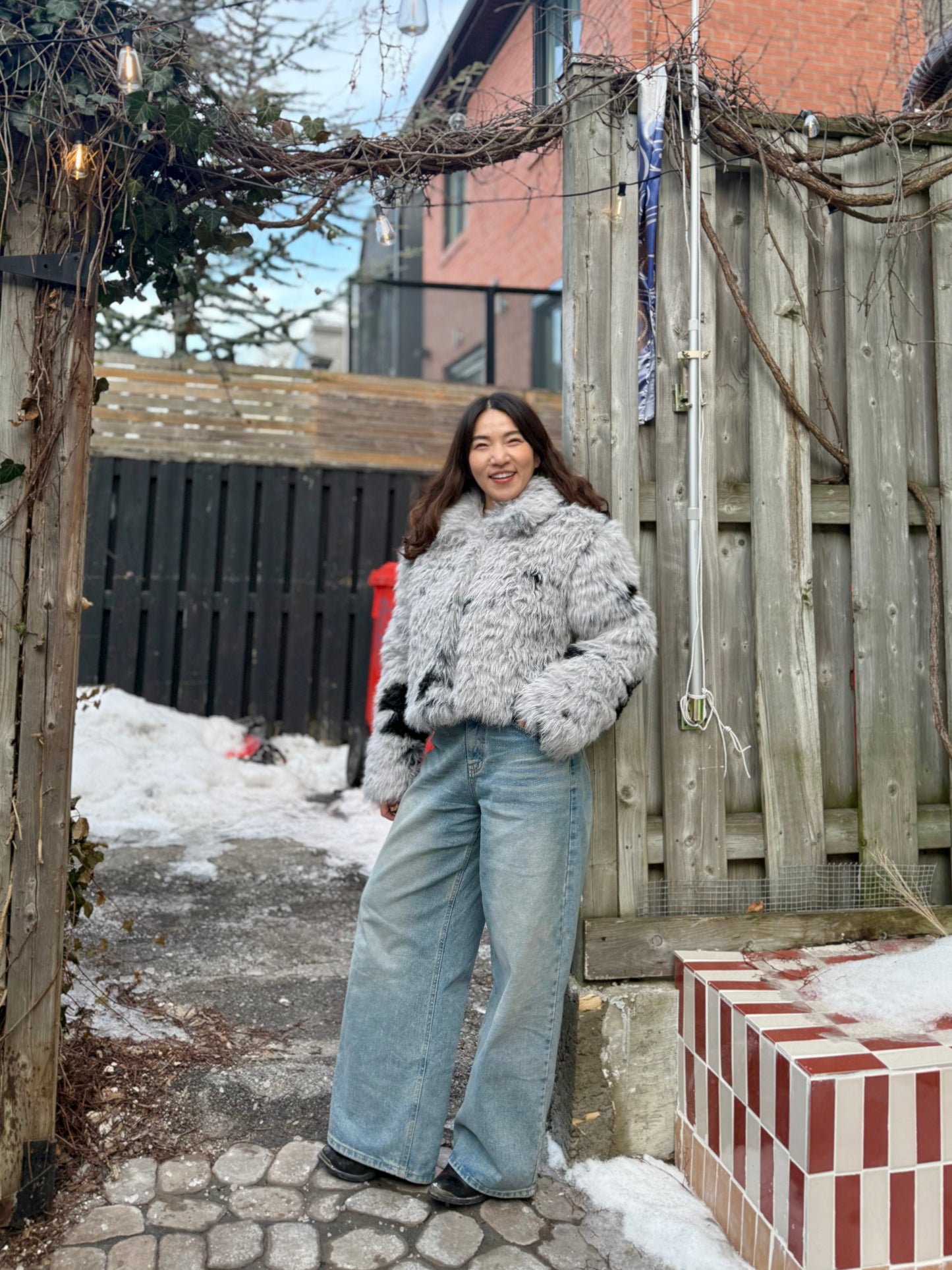 REONA Faux fur jacket