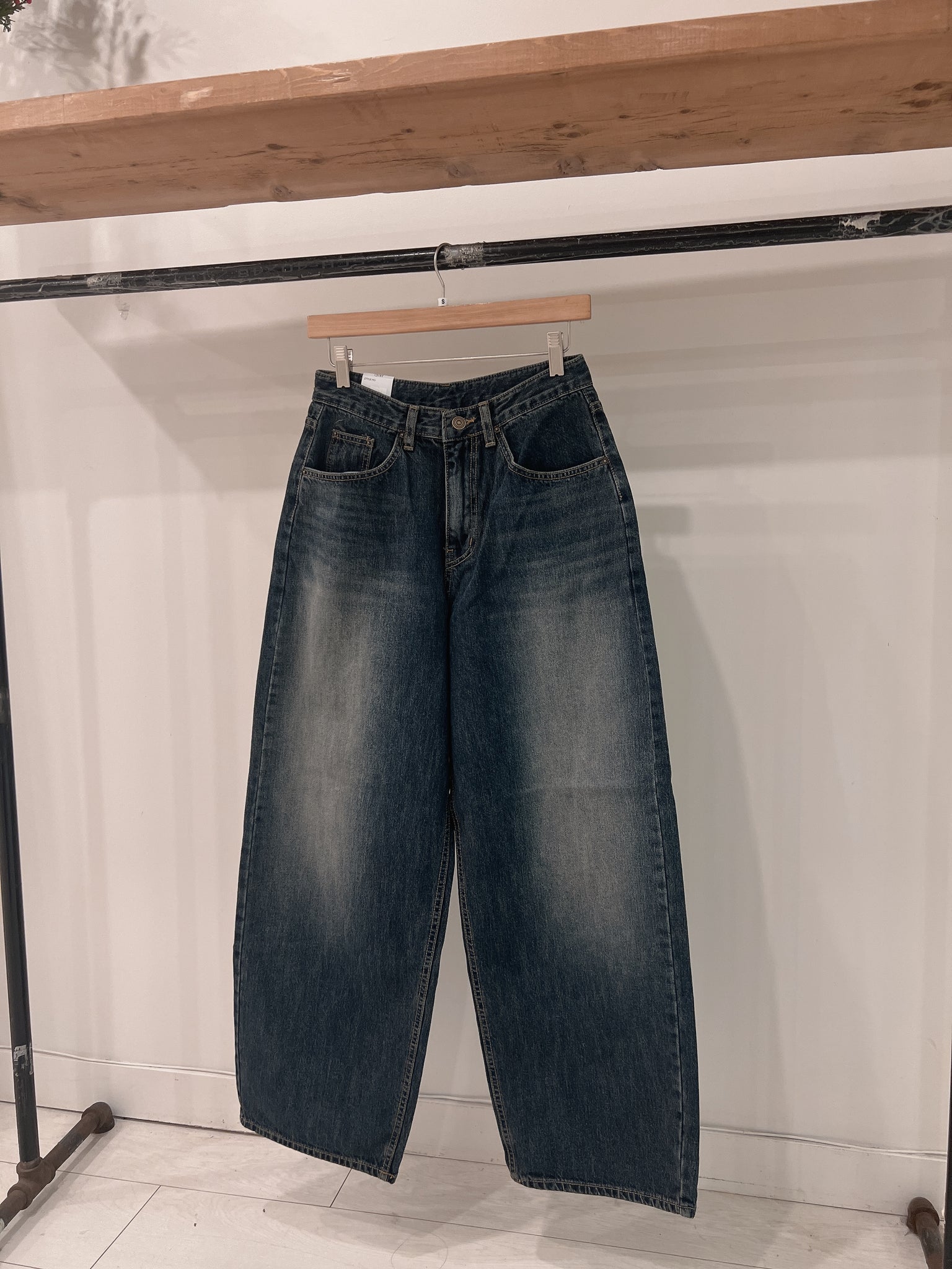 SLOW Wide legged jeans