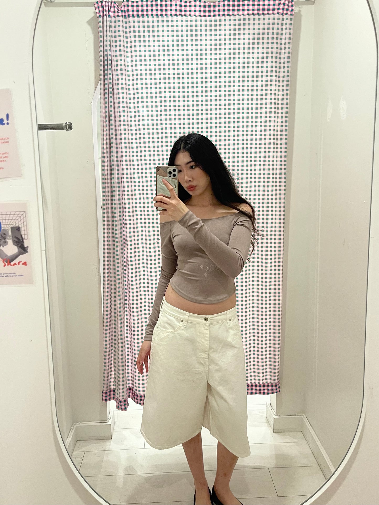 FLEUR Off-shoulder tee