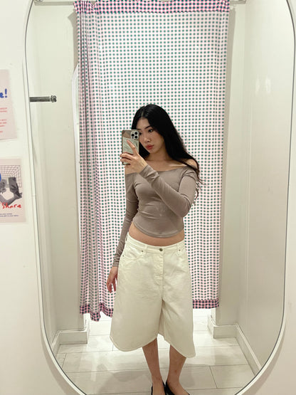 FLEUR Off-shoulder tee