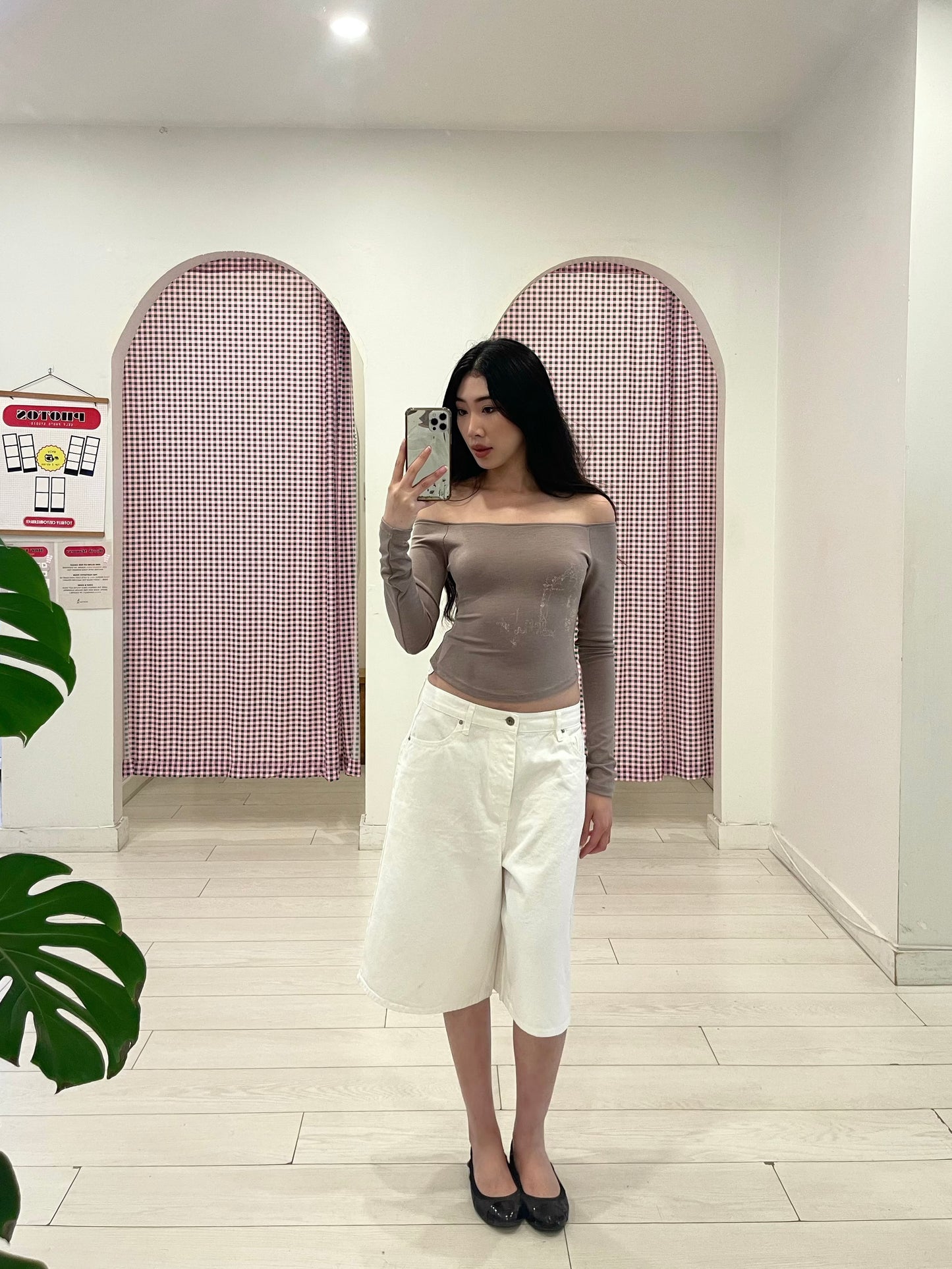 FLEUR Off-shoulder tee