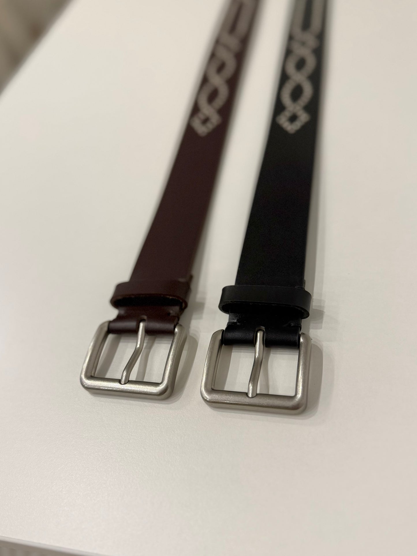 COACHELLA Studded leather belt