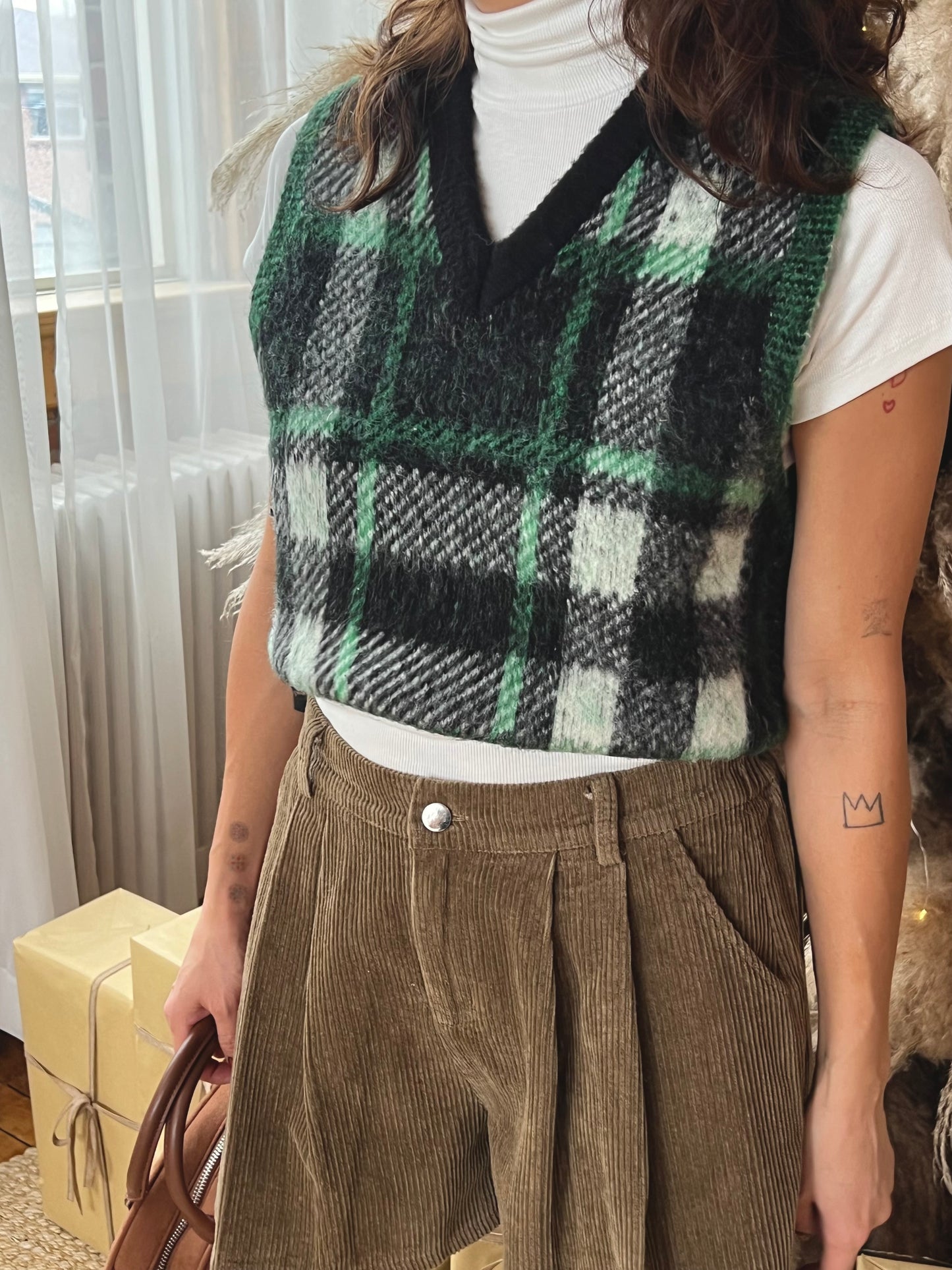 TIBY Plaid sweater vest