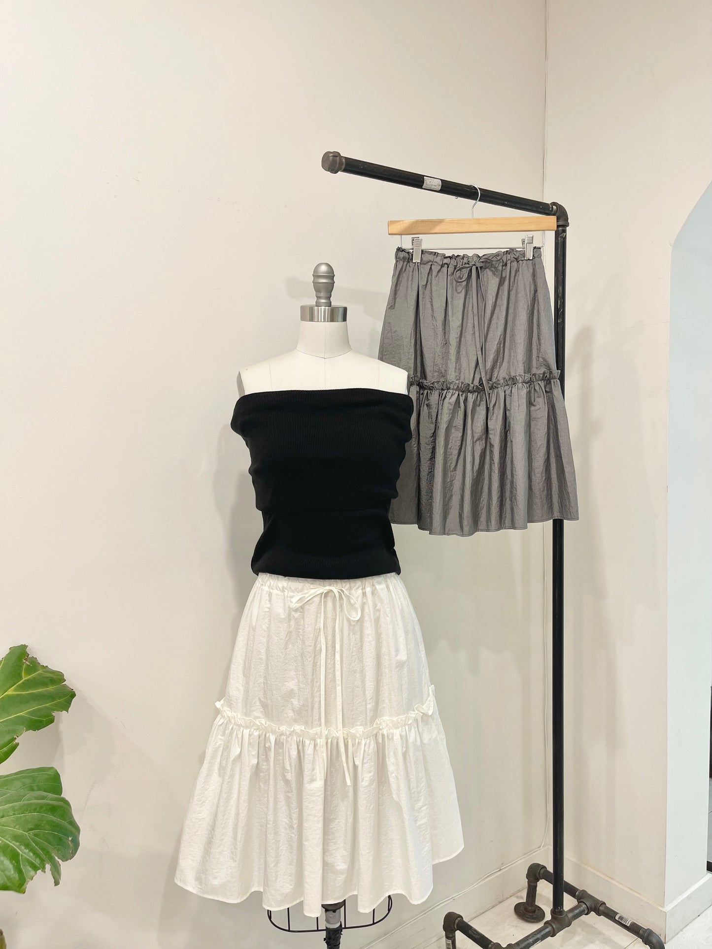 SHOOK Metallic midi skirt