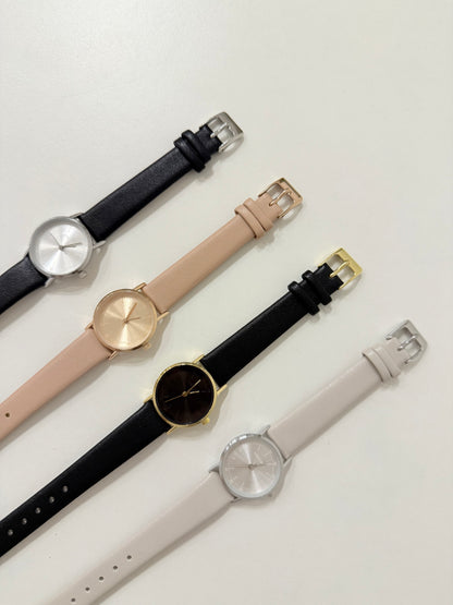 HIDDEN Leather watch