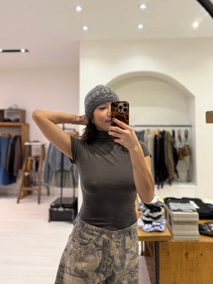 UNION Basic turtleneck top