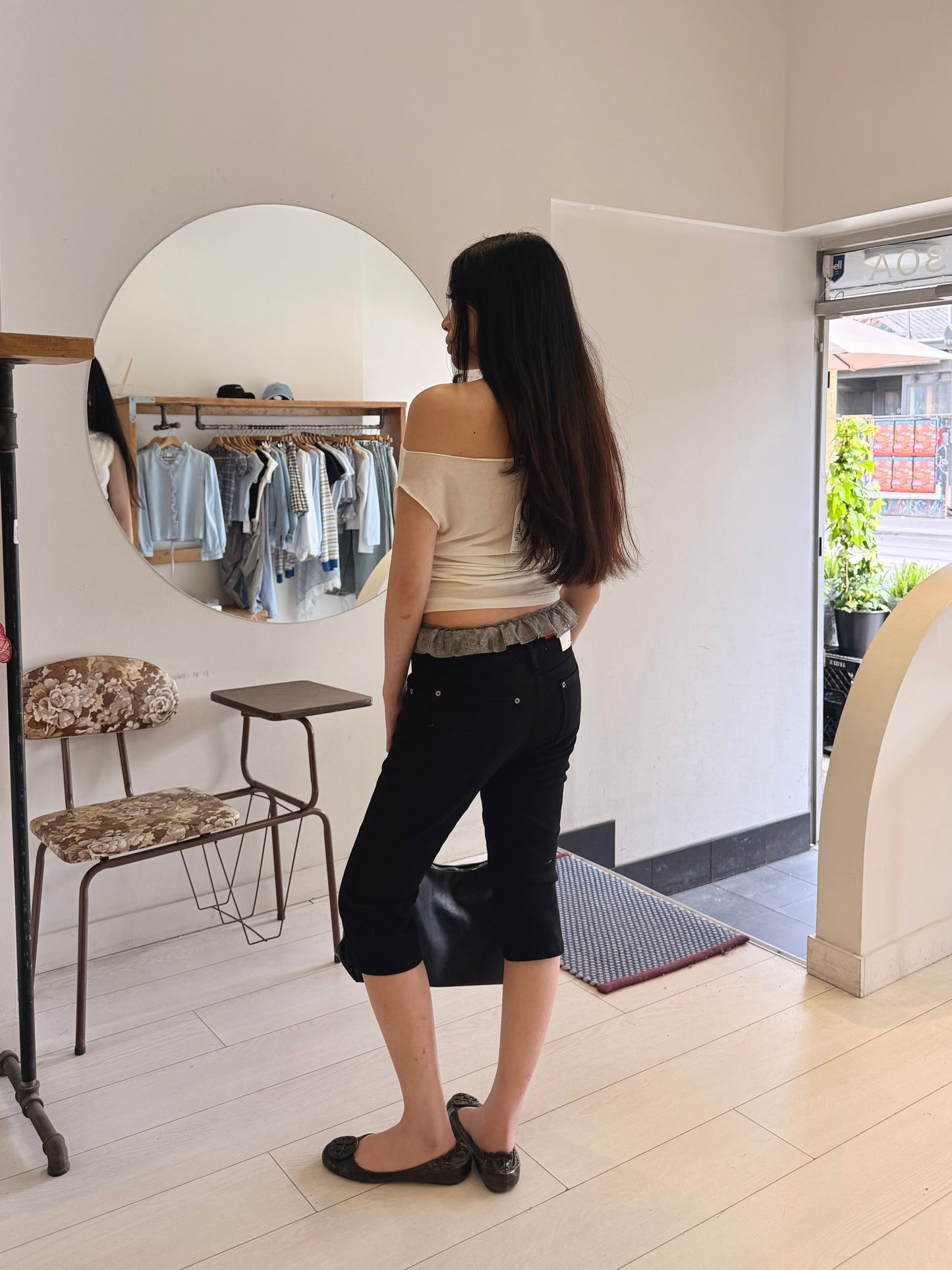 LIMIT Black capris