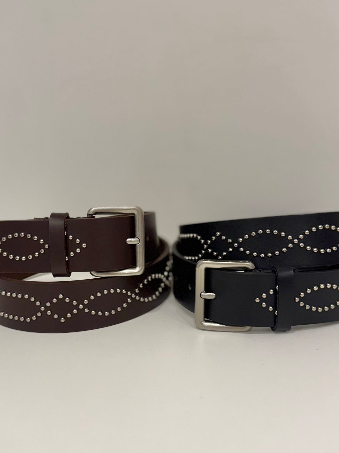 COACHELLA Studded leather belt