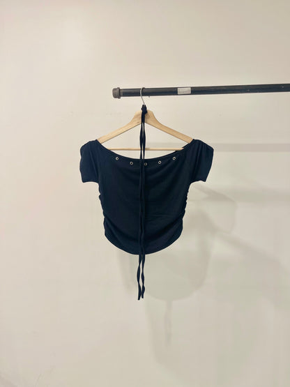 EVIE Eyelet-trim crop tee