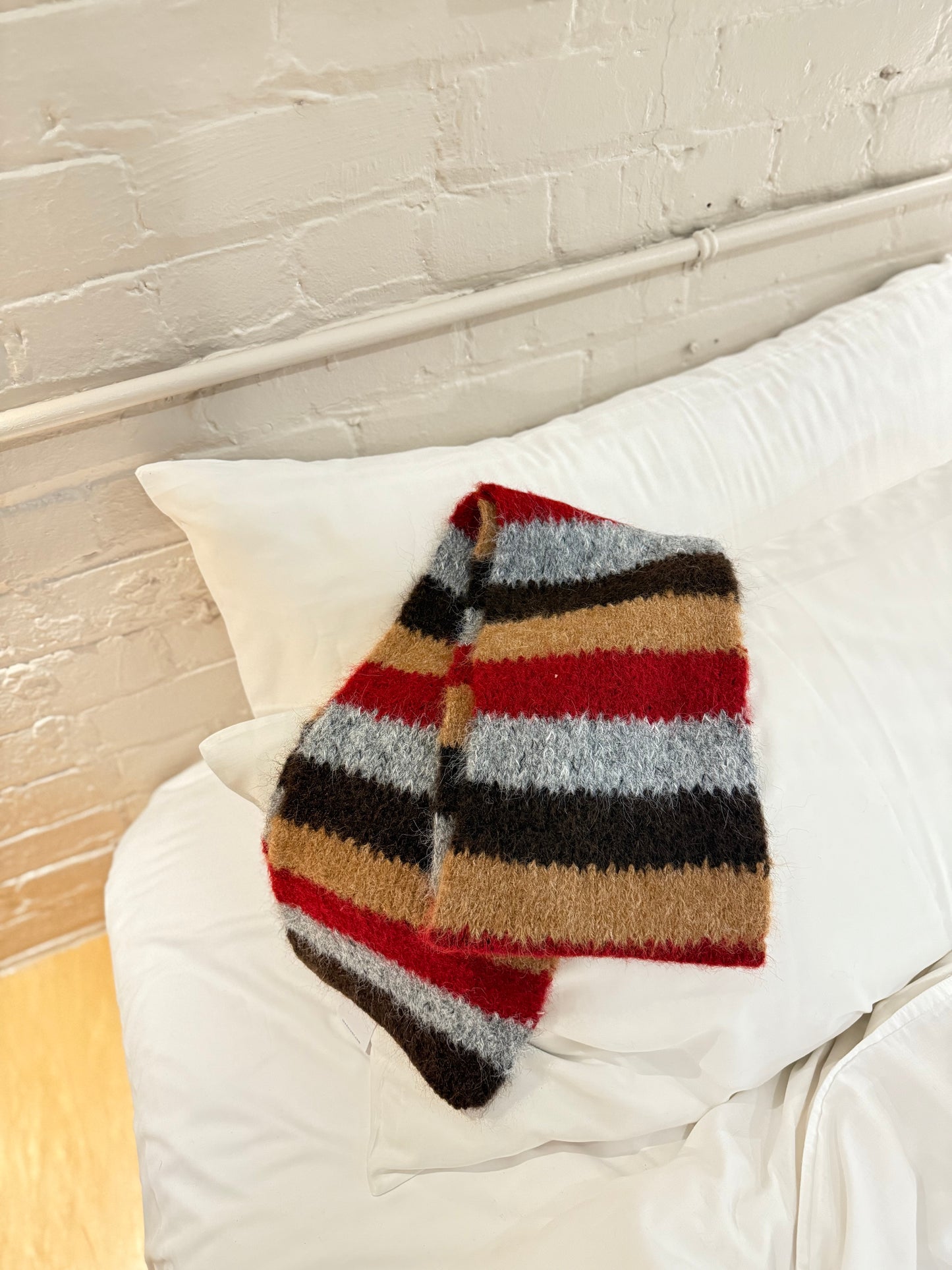 IMAGINE Fuzzy stripe scarf