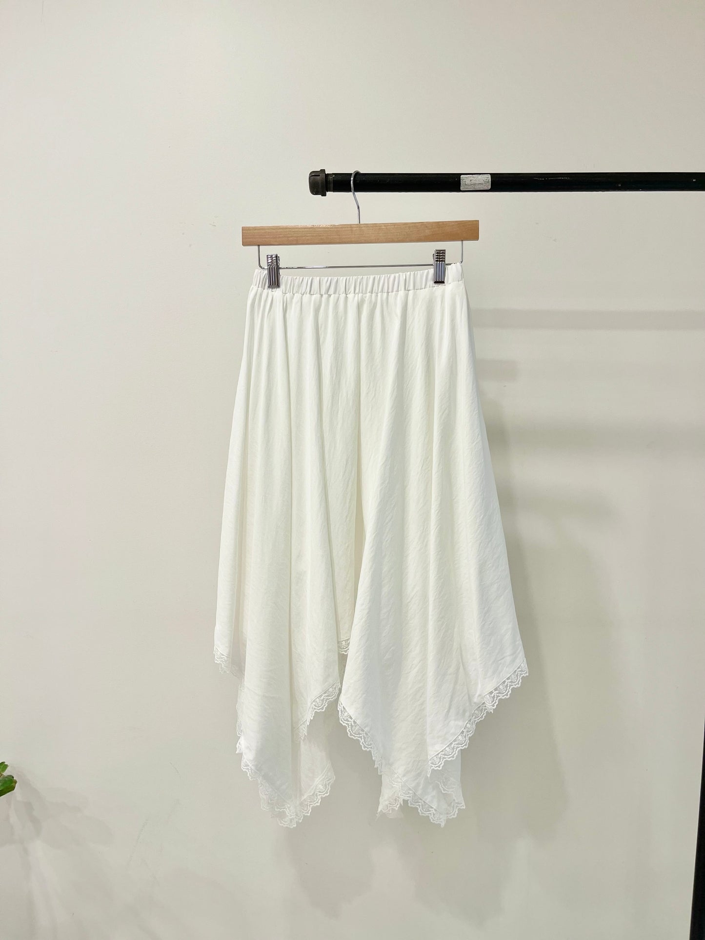 CLARA Lace trim midi skirt