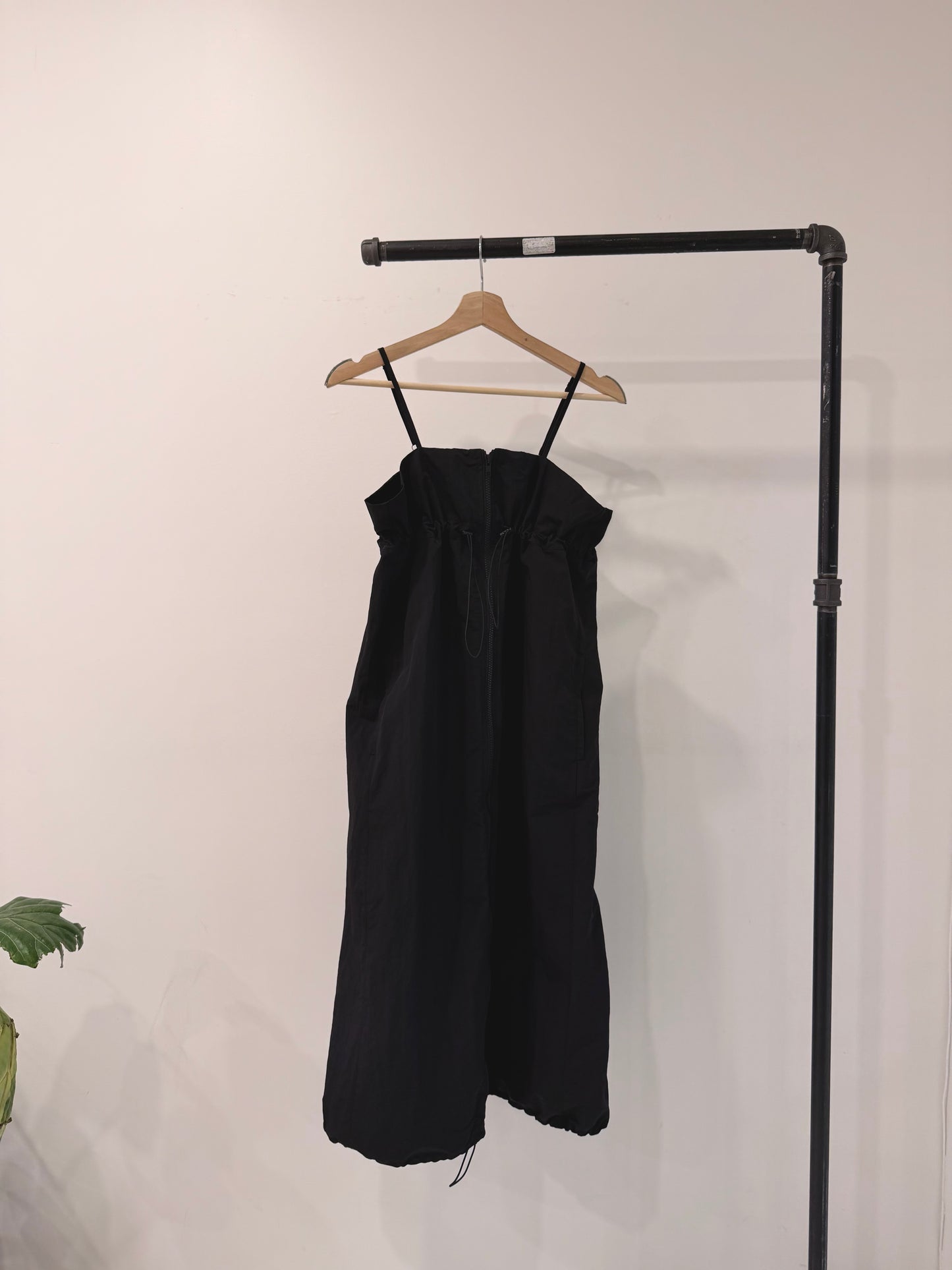 ELODIE Shirred maxi dress