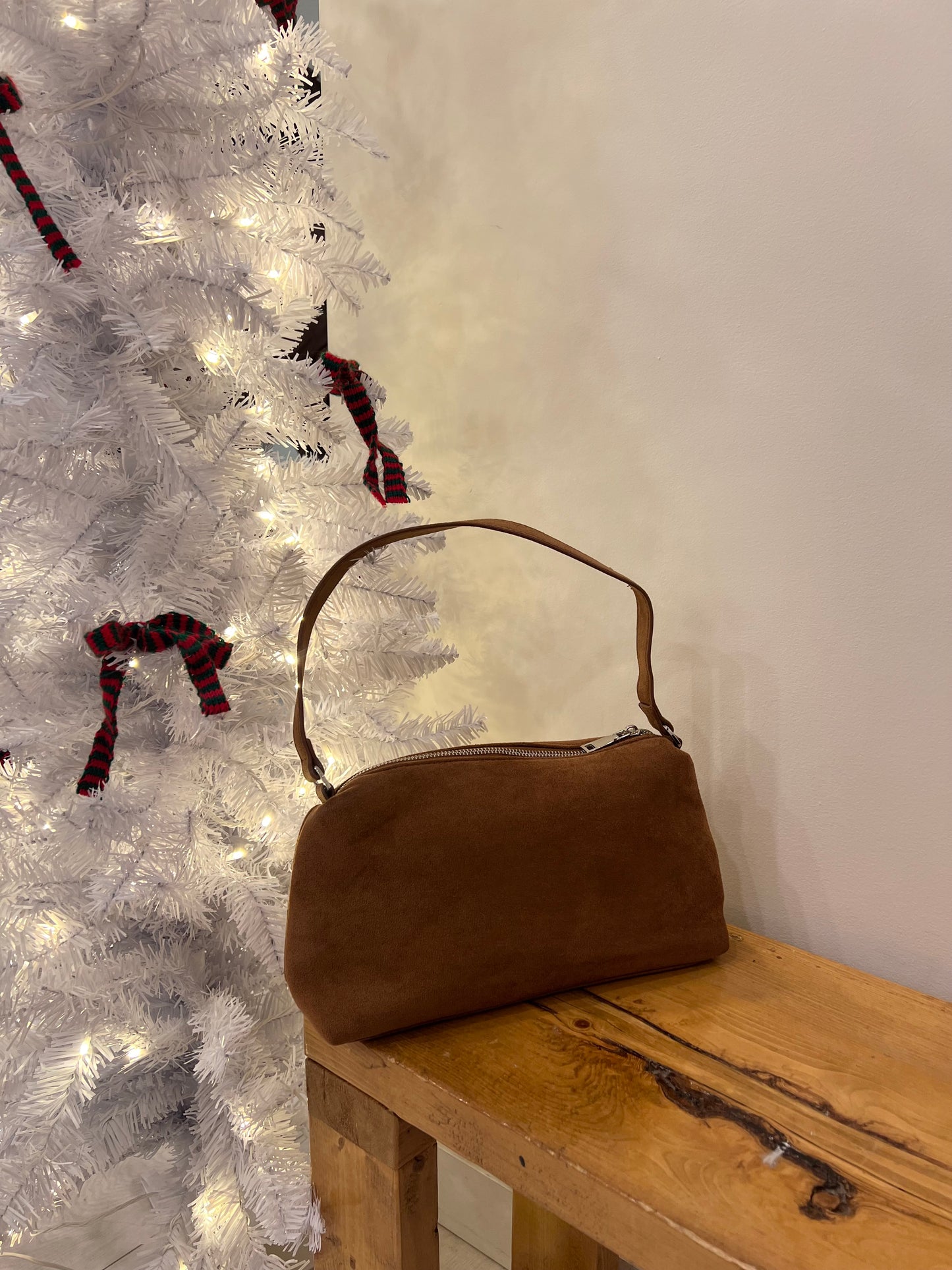 MAYA Faux suede shoulder bag